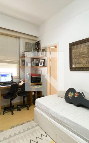 Apartamento à venda com 360m², 3 quartos e 3 vagas Apartamento à venda com 360m², 3 quartos e 3 vagasSuíte 2