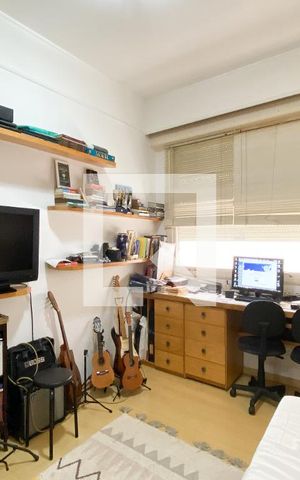 Apartamento à venda com 360m², 3 quartos e 3 vagas Apartamento à venda com 360m², 3 quartos e 3 vagasSuíte 2