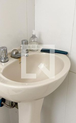 Apartamento à venda com 360m², 3 quartos e 3 vagas Apartamento à venda com 360m², 3 quartos e 3 vagasBanheiro de serviço