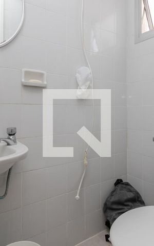 Apartamento à venda com 160m², 4 quartos e 3 vagas Apartamento à venda com 160m², 4 quartos e 3 vagasBanheiro de Serviço