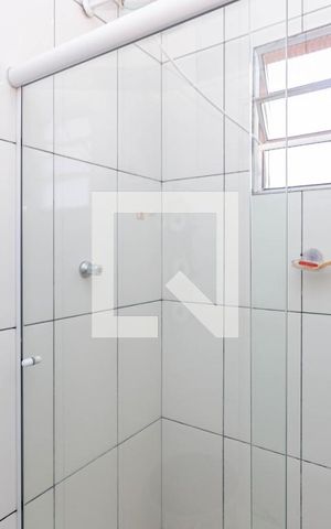 Casa à venda com 300m², 5 quartos e 3 vagas Casa à venda com 300m², 5 quartos e 3 vagasBanheiro Casa 2