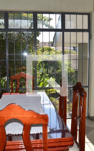 Casa à venda com 419m², 4 quartos e 4 vagasSala 1