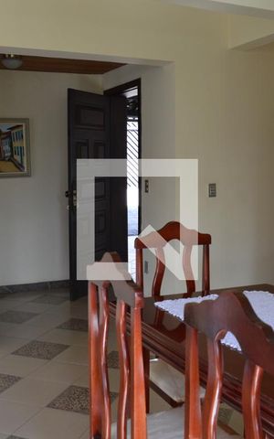 Casa à venda com 419m², 4 quartos e 4 vagasSala 1