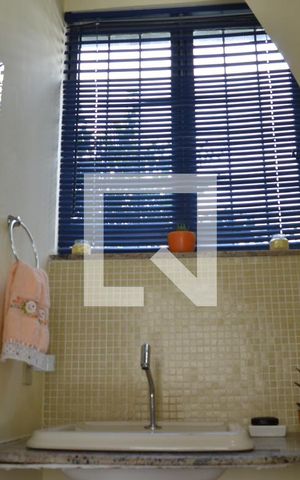 Casa à venda com 419m², 4 quartos e 4 vagasLavabo