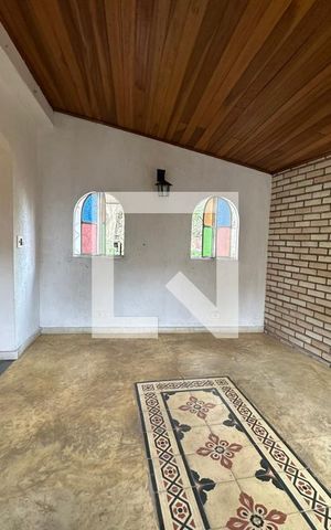Casa à venda com 450m², 8 quartos e 3 vagasSuíte 1