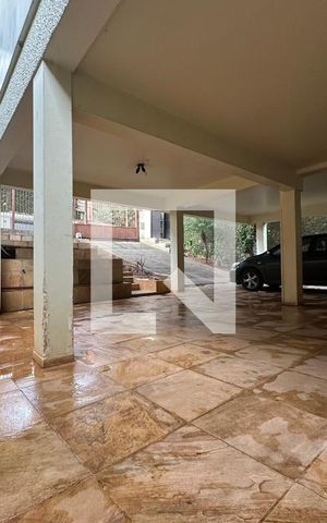 Casa à venda com 450m², 8 quartos e 3 vagasGaragem