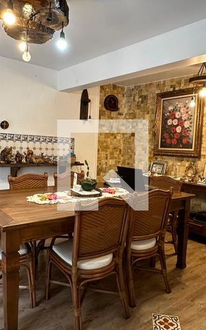 Casa à venda com 450m², 8 quartos e 3 vagasSala de jantar