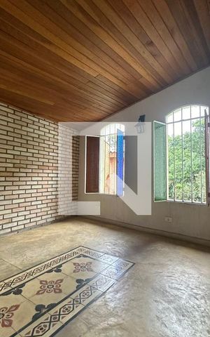 Casa à venda com 450m², 8 quartos e 3 vagasSuíte 1
