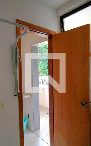 Apartamento à venda com 330m², 5 quartos e 2 vagasQuarto de Serviço
