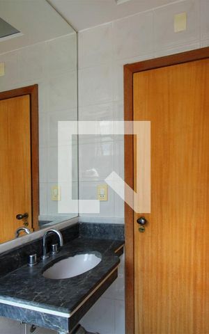 Apartamento à venda com 330m², 5 quartos e 2 vagasBanheiro da Semi Suite 3