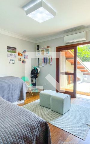 Casa à venda com 620m², 4 quartos e 6 vagas Casa à venda com 620m², 4 quartos e 6 vagasSuíte 2