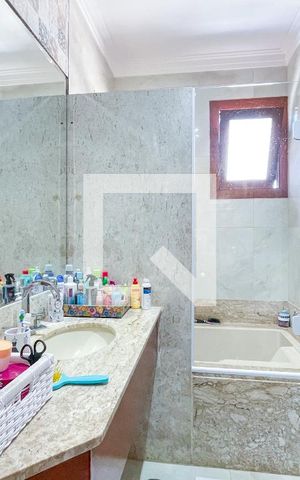 Casa à venda com 620m², 4 quartos e 6 vagas Casa à venda com 620m², 4 quartos e 6 vagasBanheiro da Suíte 3