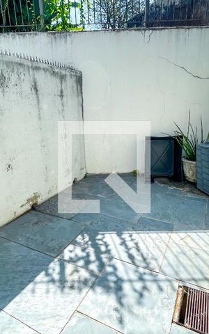 Casa à venda com 620m², 4 quartos e 6 vagas Casa à venda com 620m², 4 quartos e 6 vagasCanil