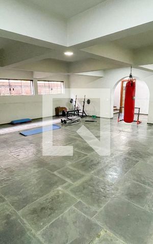 Casa à venda com 620m², 4 quartos e 6 vagas Casa à venda com 620m², 4 quartos e 6 vagasAcademia