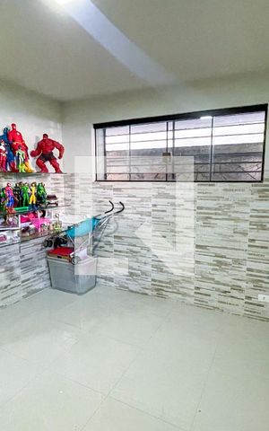 Casa à venda com 620m², 4 quartos e 6 vagas Casa à venda com 620m², 4 quartos e 6 vagasBrinquedoteca