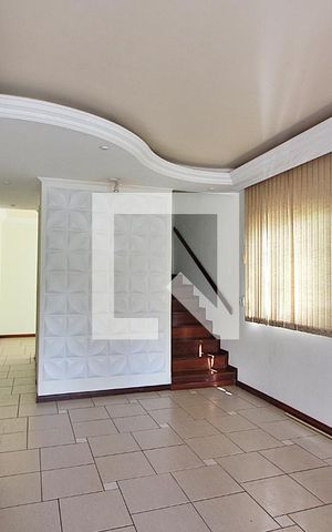 Casa de condomínio à venda com 165m², 2 quartos e 2 vagasSala 