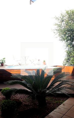 Casa à venda com 224m², 3 quartos e 3 vagasPátio