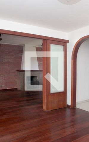 Casa à venda com 224m², 3 quartos e 3 vagasSala 2