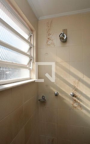 Casa à venda com 224m², 3 quartos e 3 vagasBanheiro 2