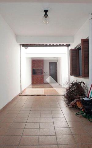 Casa à venda com 224m², 3 quartos e 3 vagasGaragem