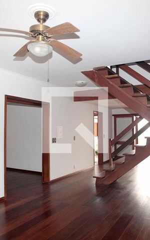 Casa à venda com 224m², 3 quartos e 3 vagasSala 1