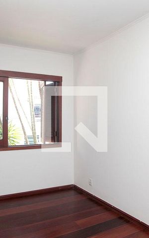 Casa à venda com 224m², 3 quartos e 3 vagasQuarto 2