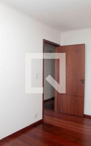 Casa à venda com 224m², 3 quartos e 3 vagasQuarto 2
