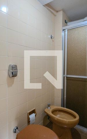 Apartamento para alugar com 54m², 1 quarto e 1 vaga Apartamento para alugar com 54m², 1 quarto e 1 vagaBanheiro
