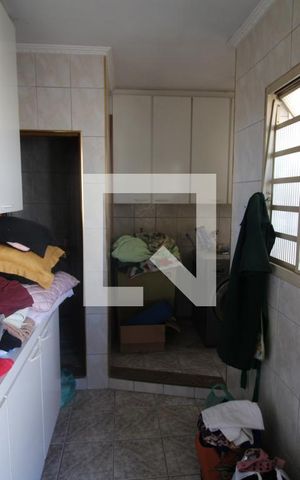 Casa à venda com 150m², 3 quartos e 2 vagasÁrea de Serviço