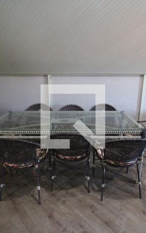 Casa à venda com 150m², 3 quartos e 2 vagasSótão