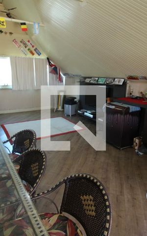 Casa à venda com 150m², 3 quartos e 2 vagasSótão