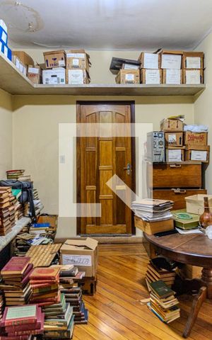 Casa à venda com 533m², 4 quartos e 4 vagasEscritório