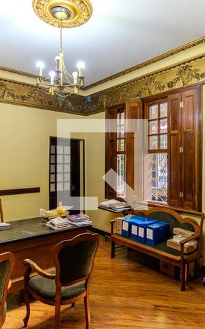 Casa à venda com 533m², 4 quartos e 4 vagasSala 1