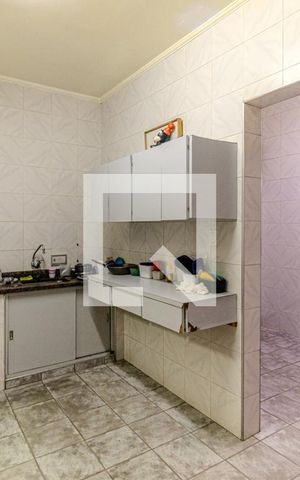 Casa à venda com 533m², 4 quartos e 4 vagasCozinha 1
