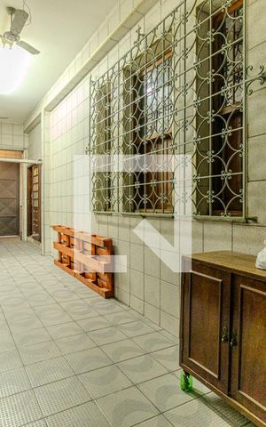 Casa à venda com 533m², 4 quartos e 4 vagasGaragem
