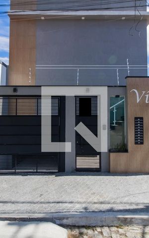 Casa de condomínio à venda com 80m², 2 quartos e 1 vaga Casa de condomínio à venda com 80m², 2 quartos e 1 vagaFachada