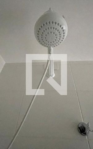 Apartamento para alugar com 33m², 2 quartos e sem vaga Apartamento para alugar com 33m², 2 quartos e sem vagaBanheiro Social