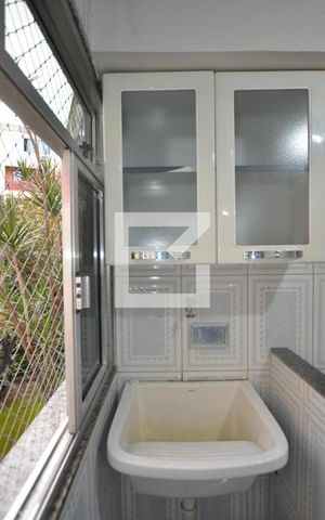 Apartamento para alugar com 61m², 2 quartos e 1 vagaÁrea de Serviço