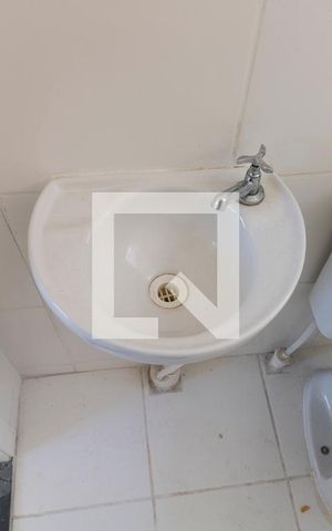 Apartamento para alugar com 42m², 2 quartos e 1 vaga Apartamento para alugar com 42m², 2 quartos e 1 vagaBanheiro