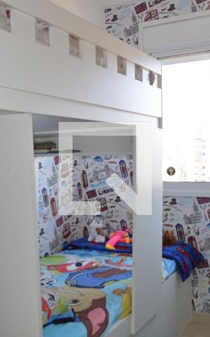 Apartamento à venda com 163m², 4 quartos e 2 vagasQuarto 2