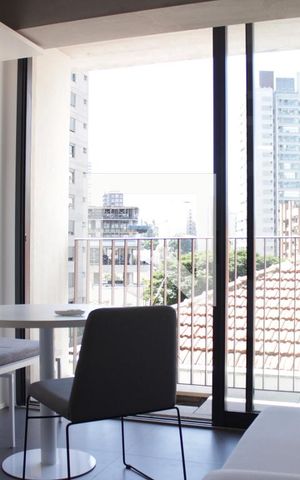 Studio à venda com 28m², 1 quarto e sem vagaSala (luz natural)