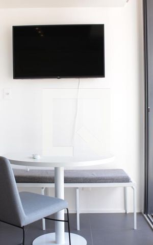 Studio à venda com 28m², 1 quarto e sem vagaSala
