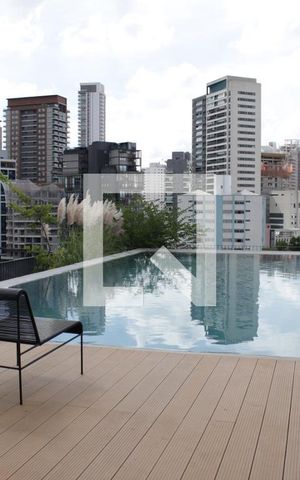 Studio à venda com 28m², 1 quarto e sem vagaPiscina