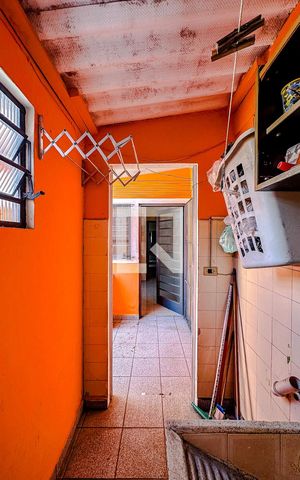 Casa para alugar com 80m², 2 quartos e 1 vagaÁrea de Serviço