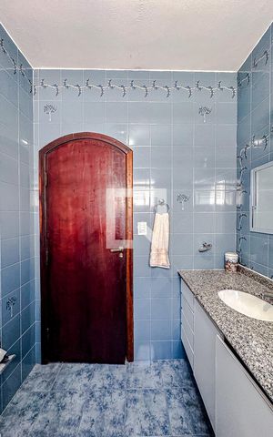 Casa para alugar com 80m², 2 quartos e 1 vagaBanheiro (Casa 2)