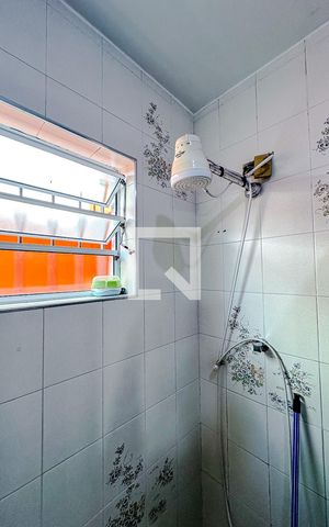 Casa para alugar com 80m², 2 quartos e 1 vagaBanheiro
