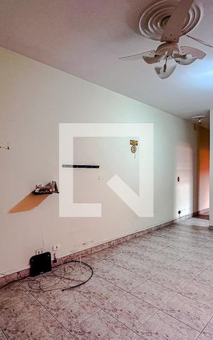 Casa para alugar com 80m², 2 quartos e 1 vagaSala