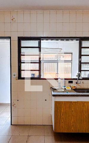 Casa para alugar com 80m², 2 quartos e 1 vagaCozinha (Casa 2)
