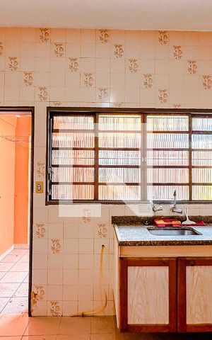 Casa para alugar com 80m², 2 quartos e 1 vagaCozinha
