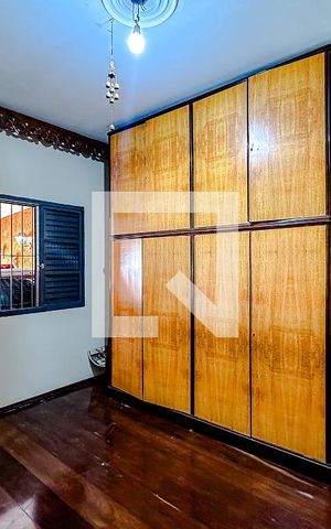 Casa para alugar com 80m², 2 quartos e 1 vagaQuarto 1